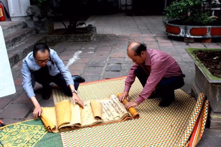 “Sen hóa quỷ” ở đình Kim Liên ảnh 4