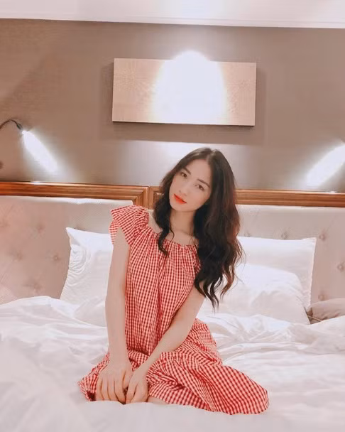 Khối tài sản hàng trăm tỷ đồng của Hòa Minzy ở tuổi 25 ảnh 6