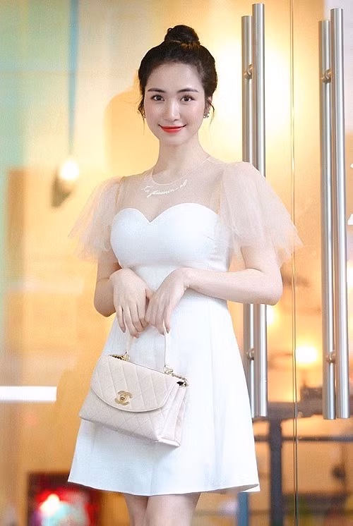 Khối tài sản hàng trăm tỷ đồng của Hòa Minzy ở tuổi 25 ảnh 9