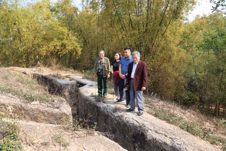 Him Lam - Thời khai sáng ảnh 4