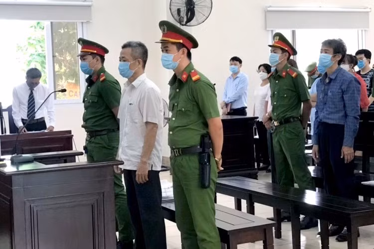 Thị xã Bến Cát (Bình Dương): Cựu bí thư mua đất “giá bèo” không ngừng kêu oan