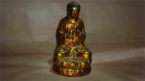 Cuốc đất khai hoang, lão nông đào được 11 pho tượng phật bằng vàng vô giá ảnh 3 Cuốc đất khai hoang, lão nông đào được 11 pho tượng phật bằng vàng vô giá ảnh 3