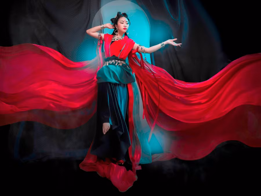 Tạo hình lạ lẫm, Phương Mỹ Chi khiến cư dân mạng dậy sóng ảnh 2