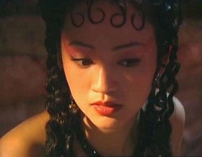 Cưới người đàn ông này, nàng "Đát Kỷ" ma mị nhất màn ảnh trở thành bà trùm ảnh 2 Cưới người đàn ông này, nàng "Đát Kỷ" ma mị nhất màn ảnh trở thành bà trùm ảnh 2