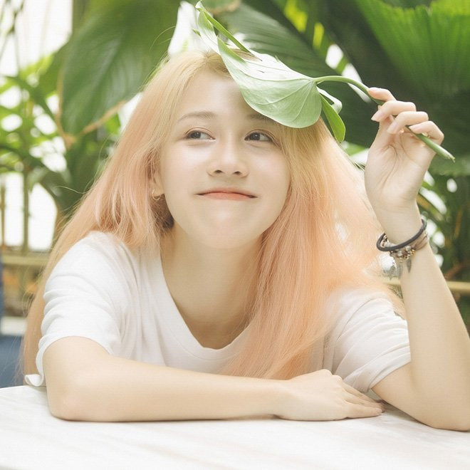 Soi thu nhập của 4 nữ Youtuber đình đám Thơ Nguyễn, Hậu Hoàng, Misthy, Hương Ly  Soi thu nhập của 4 nữ Youtuber đình đám Thơ Nguyễn, Hậu Hoàng, Misthy, Hương Ly