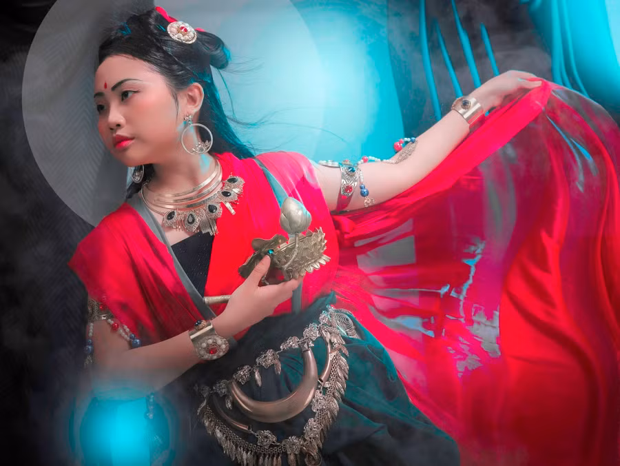 Tạo hình lạ lẫm, Phương Mỹ Chi khiến cư dân mạng dậy sóng ảnh 1