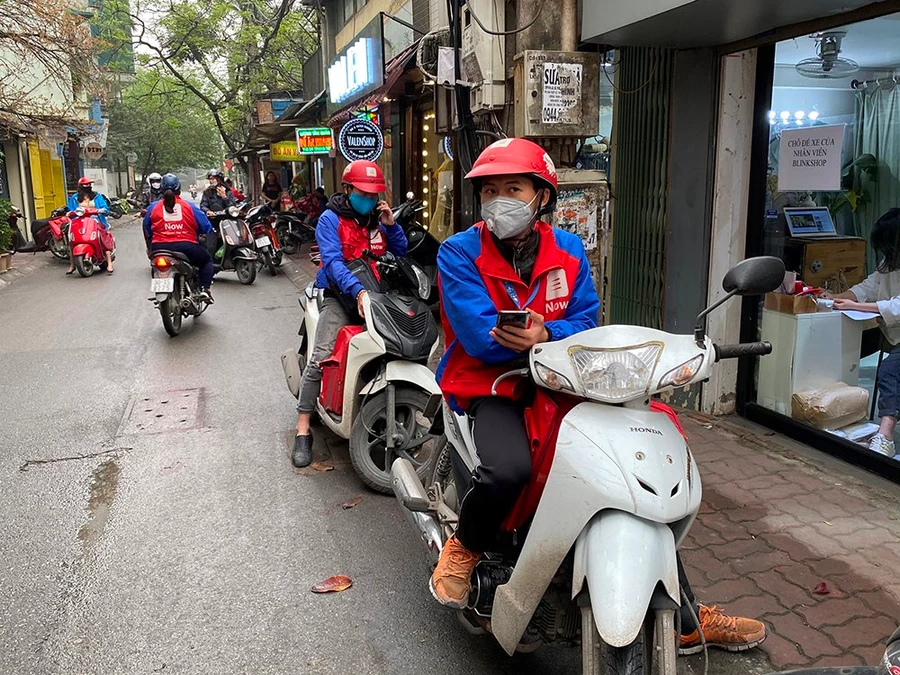 Nghề shipper tiềm ẩn nguy cơ lây nhiễm, mất an toàn trong mùa dịch