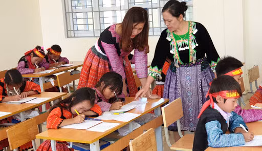 Công bố dự thảo 8 chương trình tự chọn tiếng dân tộc thiểu số