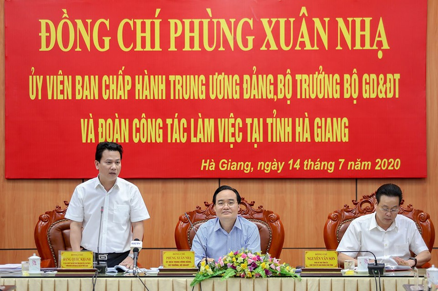 Bộ trưởng Phùng Xuân Nhạ: Phối hợp nhịp nhàng, hiệu quả các lực lượng trong Kỳ thi tốt nghiệp THPT ảnh 5 Bộ trưởng Phùng Xuân Nhạ: Phối hợp nhịp nhàng, hiệu quả các lực lượng trong Kỳ thi tốt nghiệp THPT ảnh 5