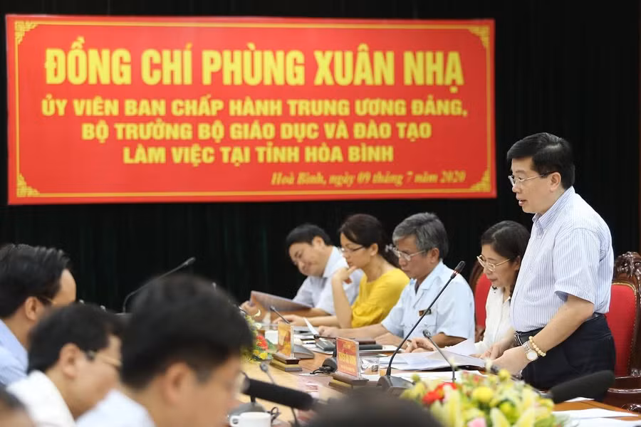 Bộ trưởng Phùng Xuân Nhạ: Tổ chức kỳ thi tốt nghiệp THPT nhẹ nhàng, an toàn, nghiêm túc ảnh 1
