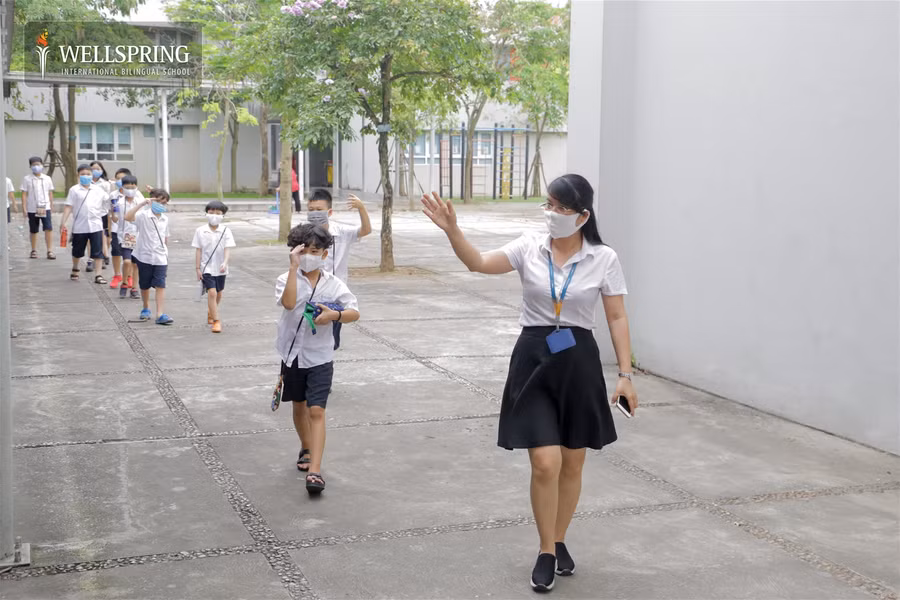 Học sinh Tiểu học Wellspring hân hoan trở lại trường trong điều kiện an toàn tối đa ảnh 1