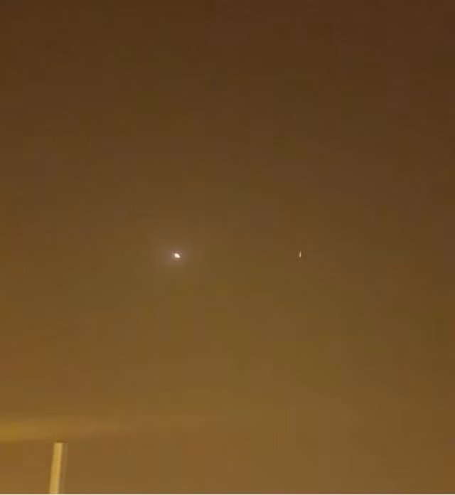 Ả rập xê út tuyên bố chặn tên lửa bắn vào thủ đô trong đêm