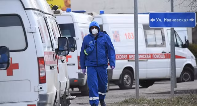 Dịch Covid-19: Số ca mắc vượt 1,8 triệu người, trên 114 nghìn ca tử vong