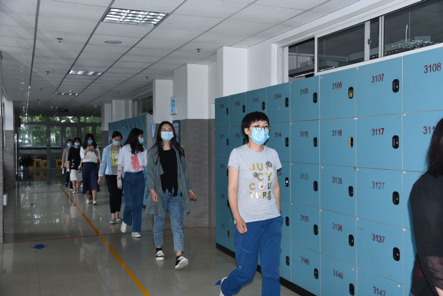 Hình ảnh hơn 1.500 trường học ở Bắc Kinh chuẩn bị đón HS quay lại lớp ảnh 2