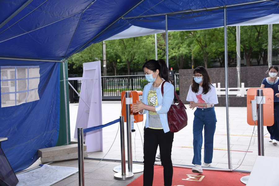 Hình ảnh hơn 1.500 trường học ở Bắc Kinh chuẩn bị đón HS quay lại lớp Hình ảnh hơn 1.500 trường học ở Bắc Kinh chuẩn bị đón HS quay lại lớp