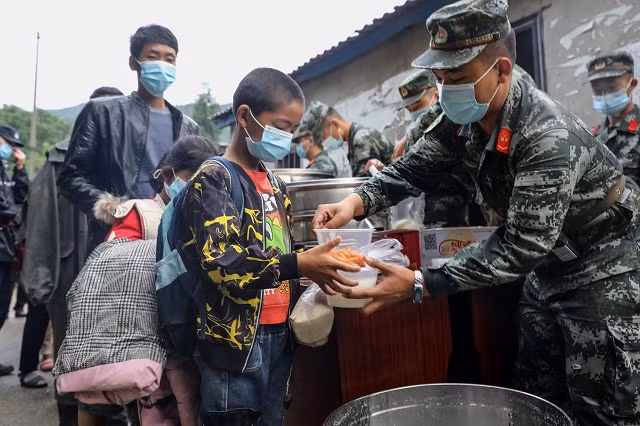 Đập Tam Hiệp "gồng mình" trước lũ ảnh 2