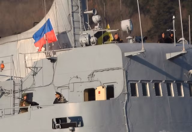 Tàu Nga chuyển một lượng lớn xe tăng tới Syria ảnh 3