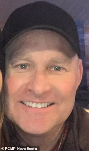 Lộ diện kẻ tiến hành vụ thảm sát kinh hoàng kéo dài 12 giờ ở Canada ảnh 1