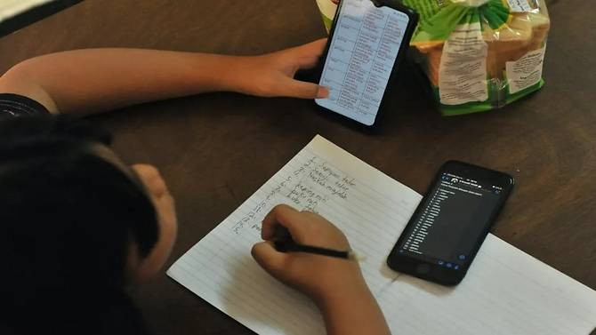 Malaysia: Chồng chất khó khăn khi dạy trực tuyến ảnh 3