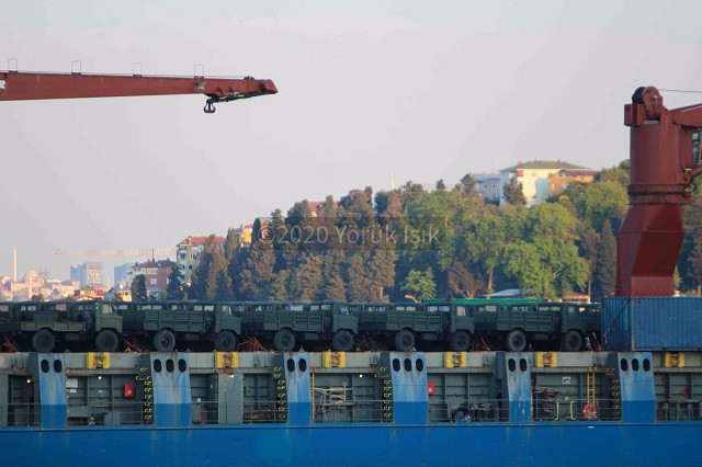 Tàu Nga chở đầy vũ khí hướng về Syria ảnh 3