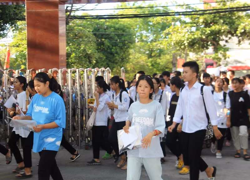 Hà Tĩnh: Hỗ trợ chu đáo thí sinh bước vào kỳ thi lớp 10 THPT ảnh 1