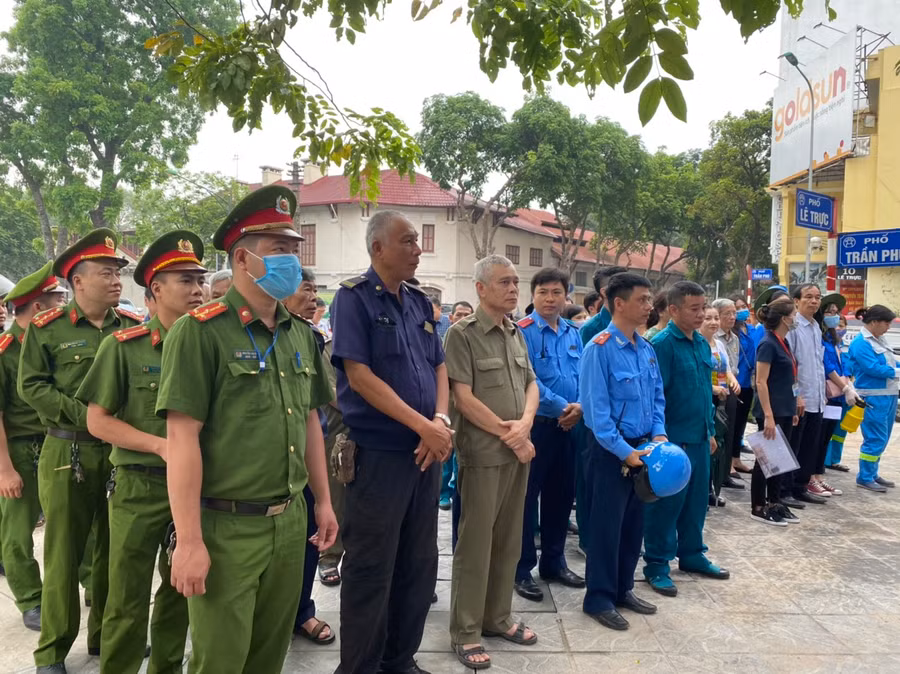 Hà Nội ra quân đợt cao điểm xử lý vi phạm TTĐT, đảm bảo ATGT ảnh 2