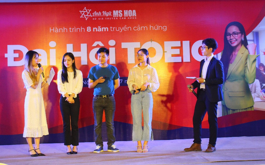 Gần 1.000 thí sinh tranh tài cuộc thi TOEIC miễn phí ảnh 6