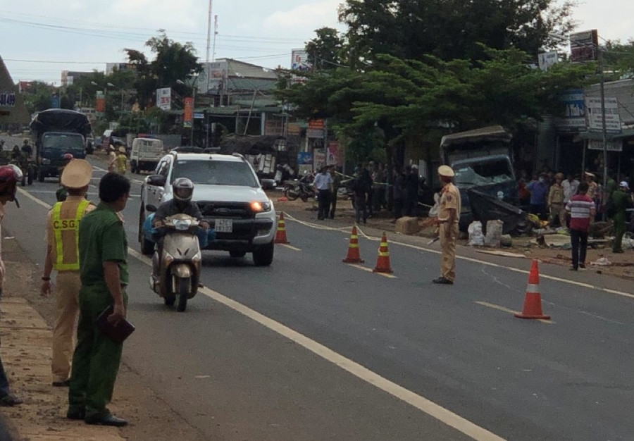 Xử lý nghiêm các hành vi vi phạm pháp luật TTATGT đường bộ