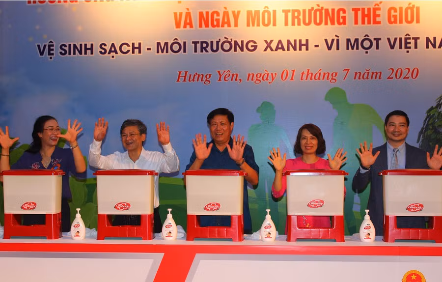 Vệ sinh sạch, môi trường xanh – Vì một Việt Nam khỏe mạnh ảnh 2