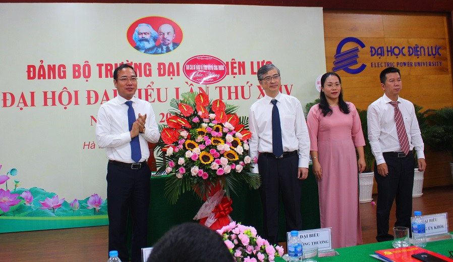 Đại hội đại biểu Đảng bộ Trường Đại học Điện lực thành công tốt đẹp