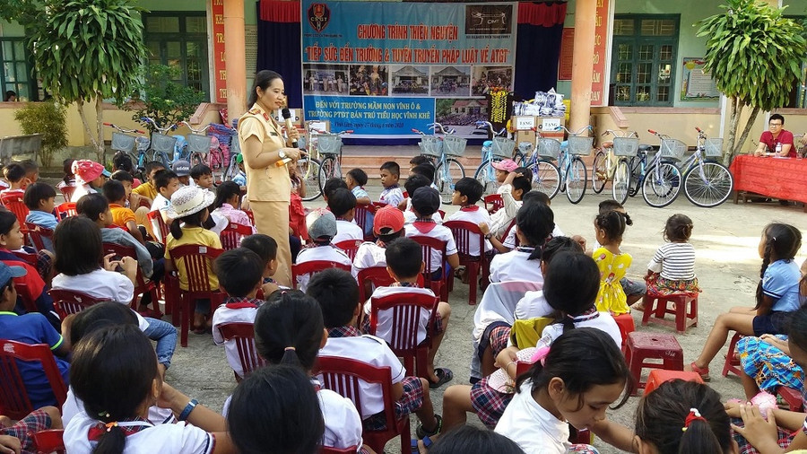 Quảng Trị tuyên truyền kiến thức pháp luật, ATGT cho học sinh vùng cao 