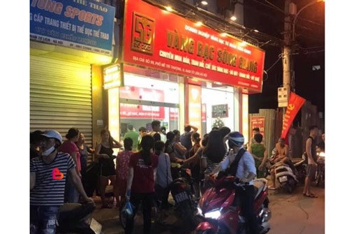 Hà Nội: Truy tìm đối tượng cướp tiệm vàng trong đêm Hà Nội: Truy tìm đối tượng cướp tiệm vàng trong đêm