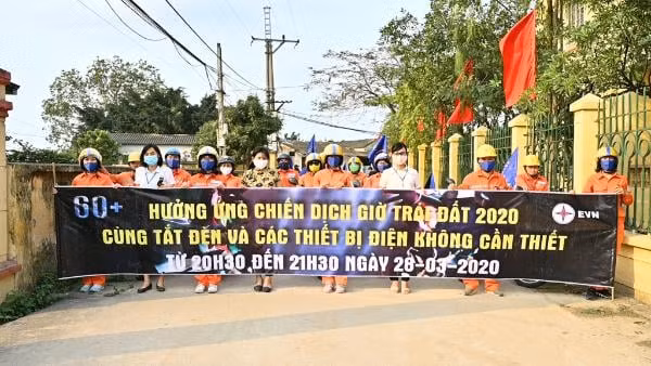 Thường Tín (Hà Nội): Ra quân hưởng ứng giờ trái đất năm 2020