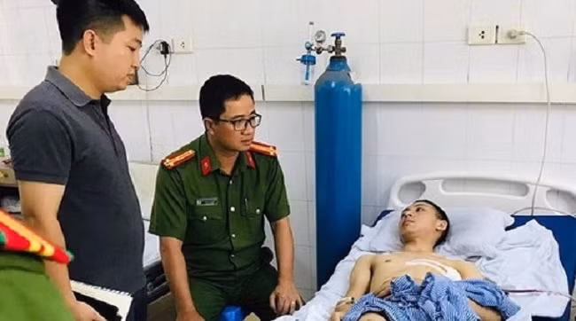 Bộ Công an gửi thư khen nam thanh niên dũng cảm truy bắt tên cướp tiệm vàng