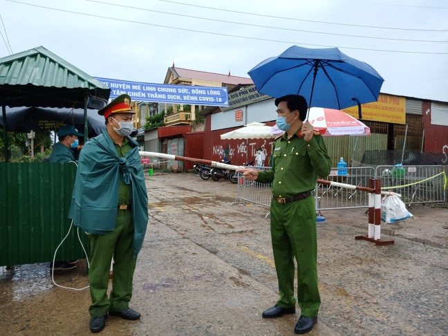 Siết an ninh, mạnh tay “dập dịch” thôn Hạ Lôi (Hà Nội)