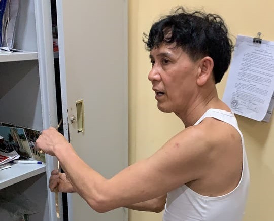 Hà Nội: Bắt khẩn cấp đối tượng đột nhập UBND xã trộm cắp