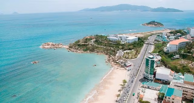 Du lịch hè ảnh hưởng do năm học kéo dài