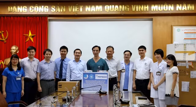 Chung tay cùng cả nước phòng, chống dịch bệnh và phát triển kinh tế