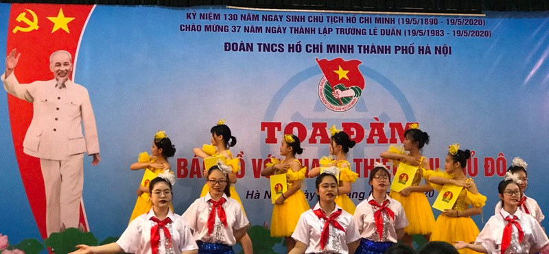 Tọa đàm “Bác Hồ với thanh thiếu nhi Thủ đô” trong ngày sinh nhật Bác ảnh 1