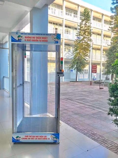 Trường ĐH Điện lực chế tạo máy trợ thở không xâm lấn và buồng khử khuẩn ảnh 1