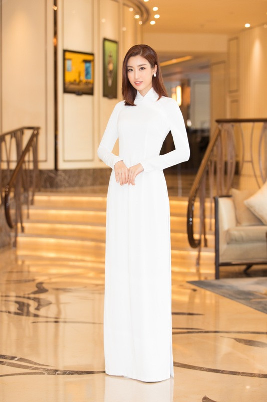 Dàn hậu Việt Nam diện áo dài trắng tri ân những y bác sĩ phòng chống dịch ảnh 4 Dàn hậu Việt Nam diện áo dài trắng tri ân những y bác sĩ phòng chống dịch ảnh 4