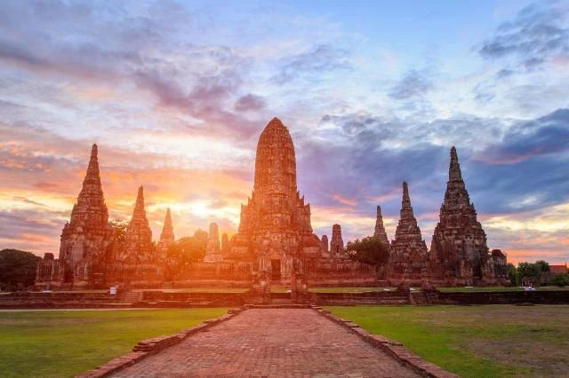 Tuyển sinh đi học tại nước CHDCND Lào theo diện học bổng Hiệp định