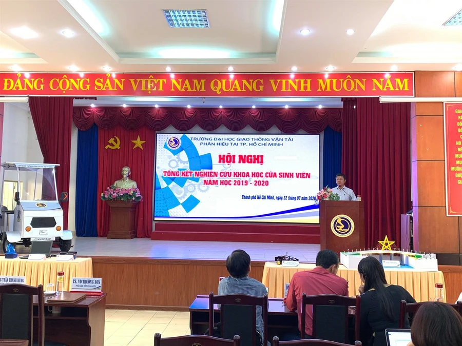 Thúc đẩy và tạo không gian NCKH tốt hơn cho sinh viên