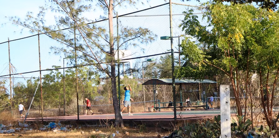 Ninh Thuận: Người dân, hàng quán lơ là trong công tác phòng dịch Covid-19 ảnh 1