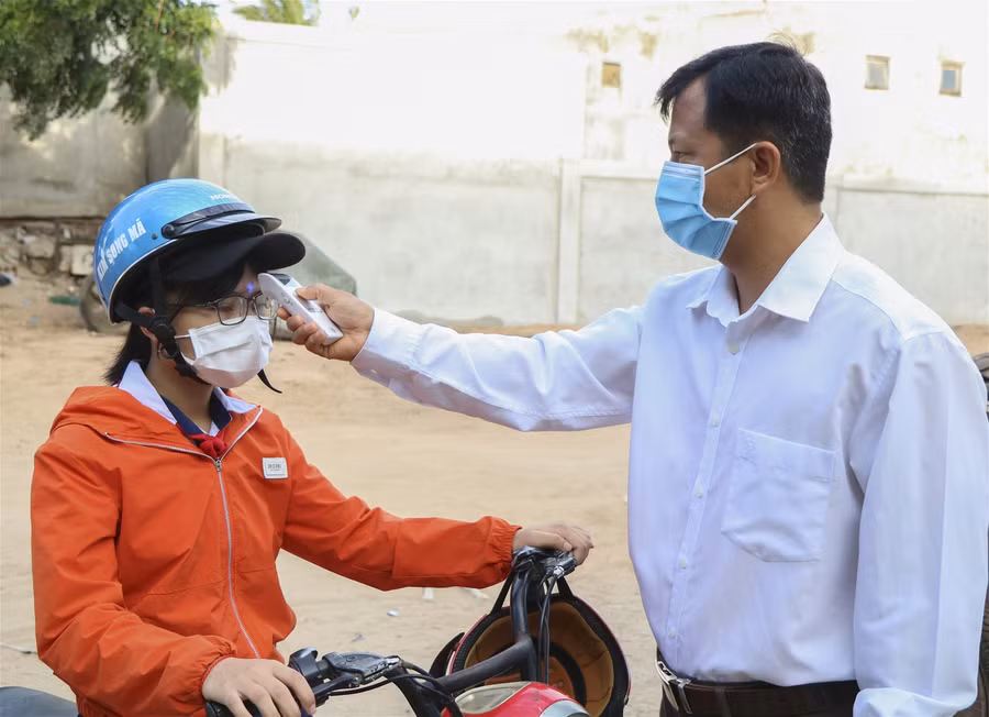 Ninh Thuận: Cán bộ làm công tác thi và thí sinh phải đo thân nhiệt ở nhà trước khi đến Điểm thi