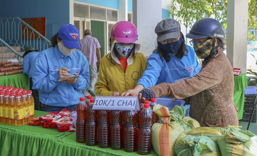 “Siêu thị 0 đồng” - món quà hạnh phúc cho người dân Ninh Thuận