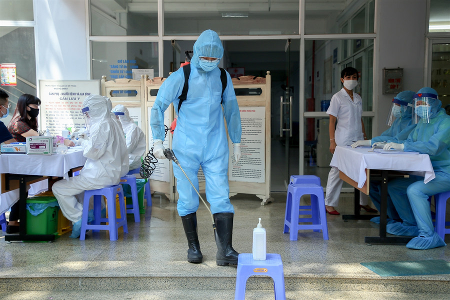 Hà Nội: Tiến hành test nhanh Covid-19 cho những người trở về từ Đà Nẵng ảnh 7 Hà Nội: Tiến hành test nhanh Covid-19 cho những người trở về từ Đà Nẵng ảnh 7