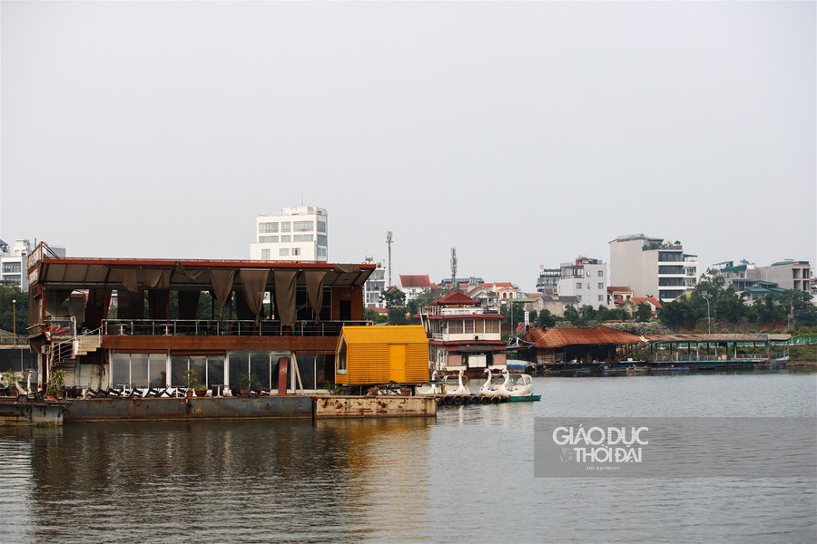 Những "đống sắt vụn" tiền tỷ nằm bất động hơn 3 năm tại hồ Tây ảnh 2