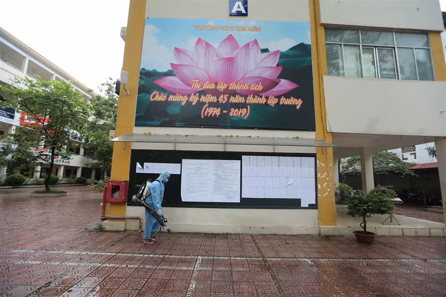 Hà Nội: Phun khử trùng toàn bộ các điểm thi, đảm bảo cho thí sinh một kỳ thi an toàn ảnh 3
