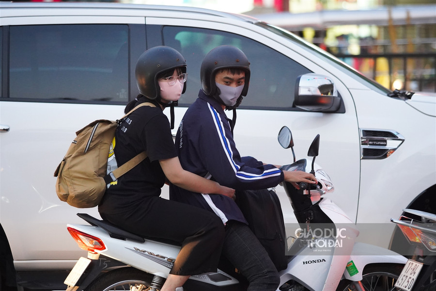 Cửa ngõ thủ đô ùn ứ trước kỳ nghỉ lễ 30/4 ảnh 10